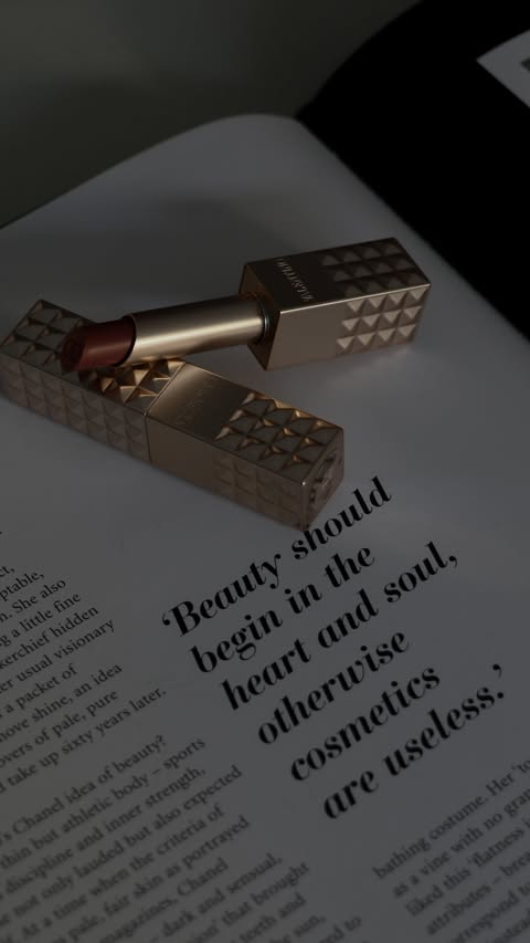 Instagram post by @ashleyvasicek for Valentino. Caption reads: Valentino lip to help me get through Black Friday....