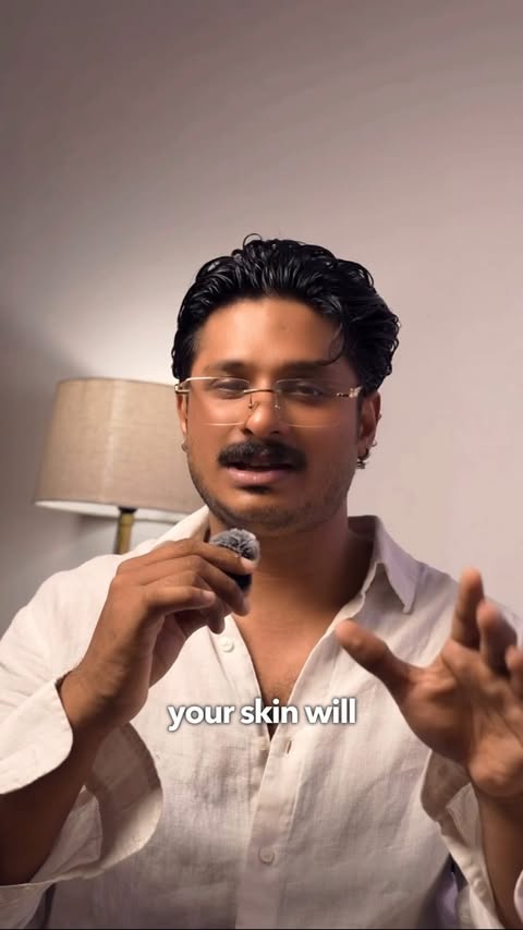 Instagram post by @malayali_gentleman for Novology. Caption reads: [...] Images: My Honest Review of Novology Acne....