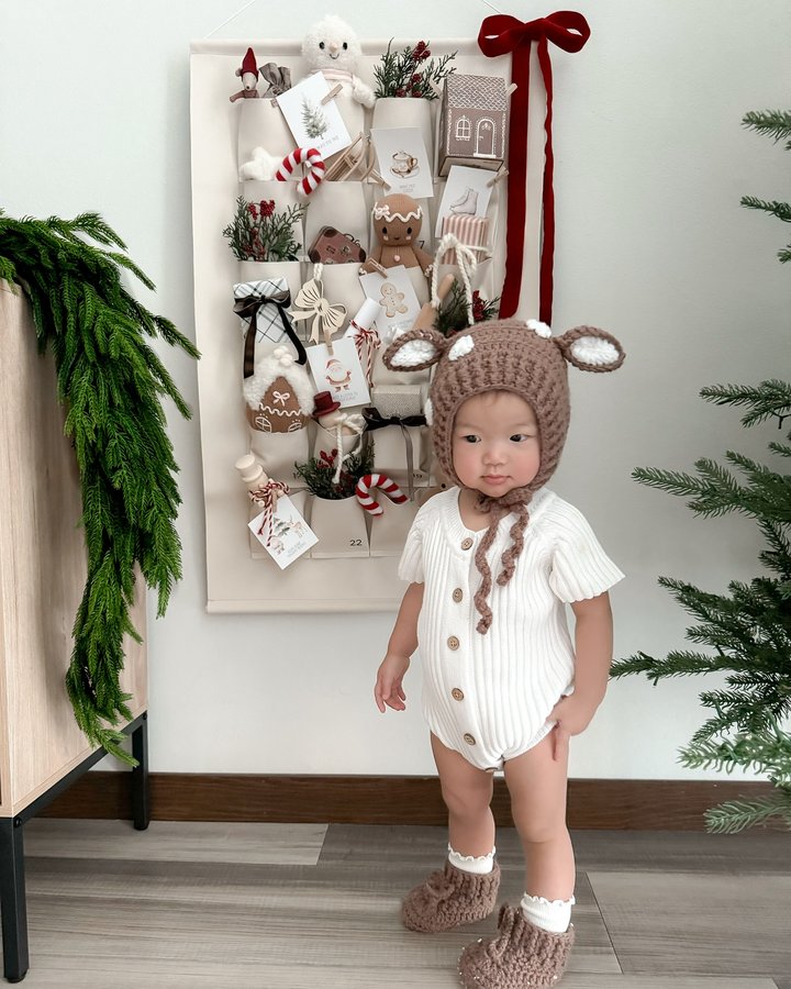 Instagram post by @cassiexbrookie for Gathre. Caption reads: [...] to count down Christmas with our @gathre....