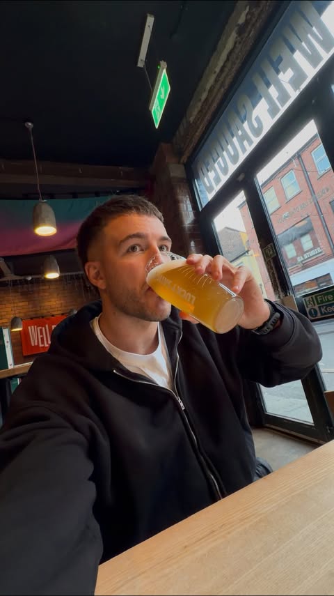 Instagram post by @tomc.fit for Lucky Saint. Caption reads: [...] changer for Dry January this year🍻
....