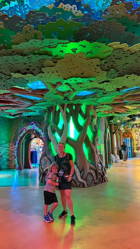 Instagram post by @miamituristico for Great Wolf Lodge. Caption reads: [...] winter wonderland getaway at Great Wolf....