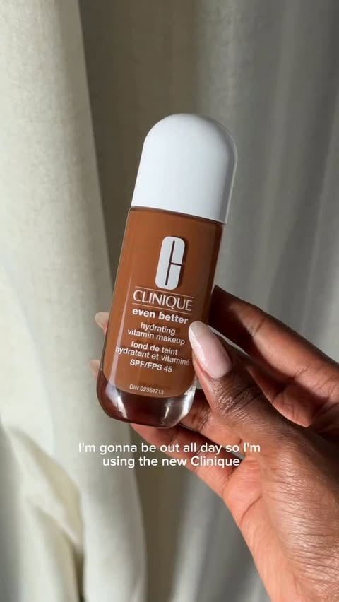 Instagram post by @emanosmann for Clinique. Caption reads: [...] hydrating vitamin makeup spf 45 from....