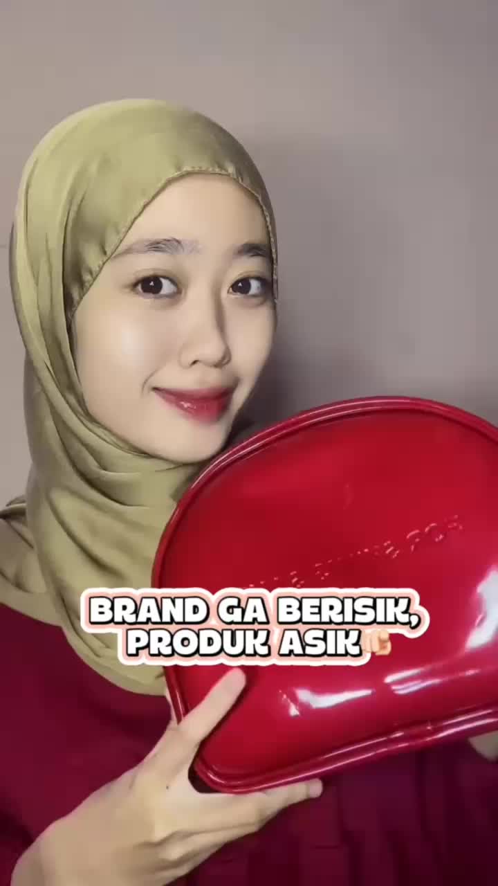 TikTok post by @putriadelia840 for For Skin's Sake. Caption reads: [...] gaberisik😝🤫 #forskinsake #retinal @For....