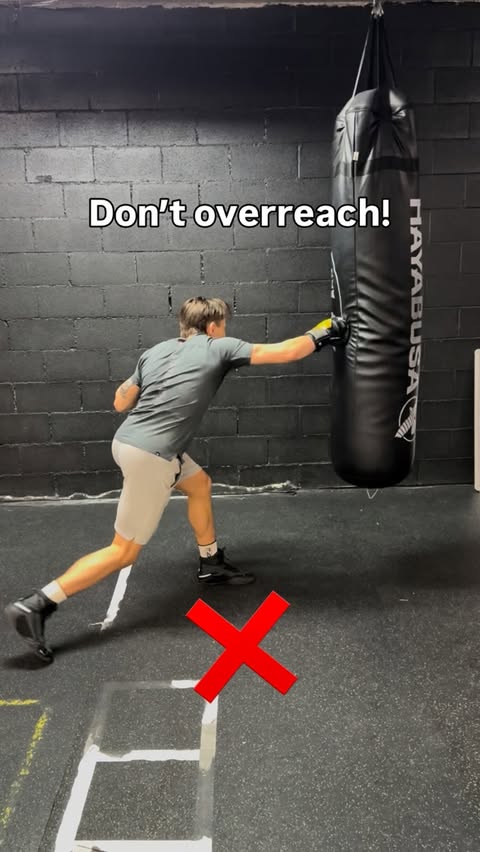 Instagram post by @tommymorrisson for Hayabusa Fightwear. Caption reads: Common mistake that makes you vulnerable ❌
Instead....