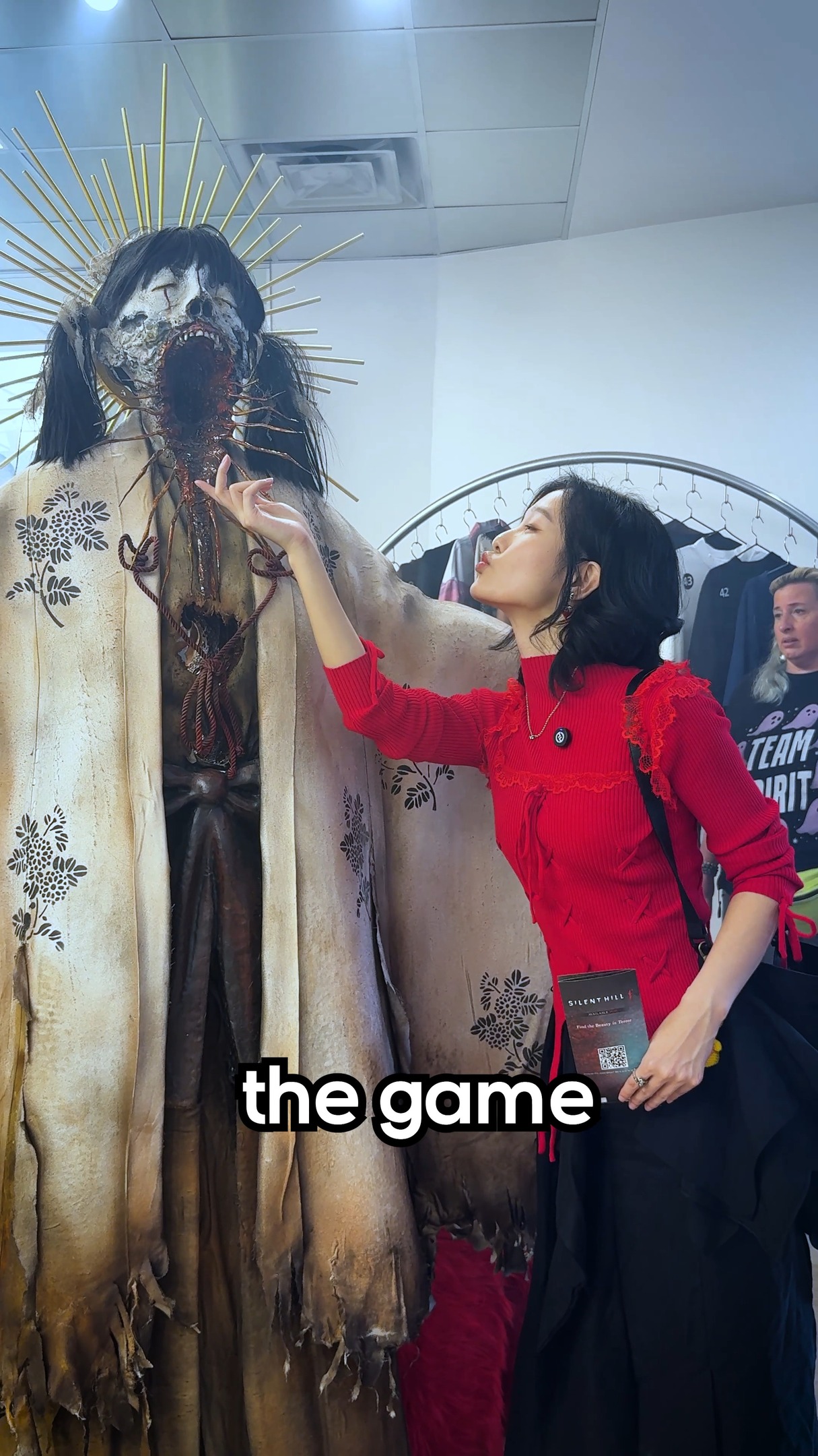 Instagram post by @39daph for ALIENWARE. Caption reads: [...] Hill f popup in little tokyo, ty @alienware....