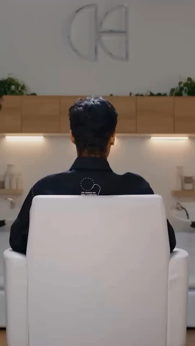 Instagram post by @bluebeybleed for Cécred. Caption reads: #Repost @cecred WHO’S IN THE CÉCRED SALON? The....