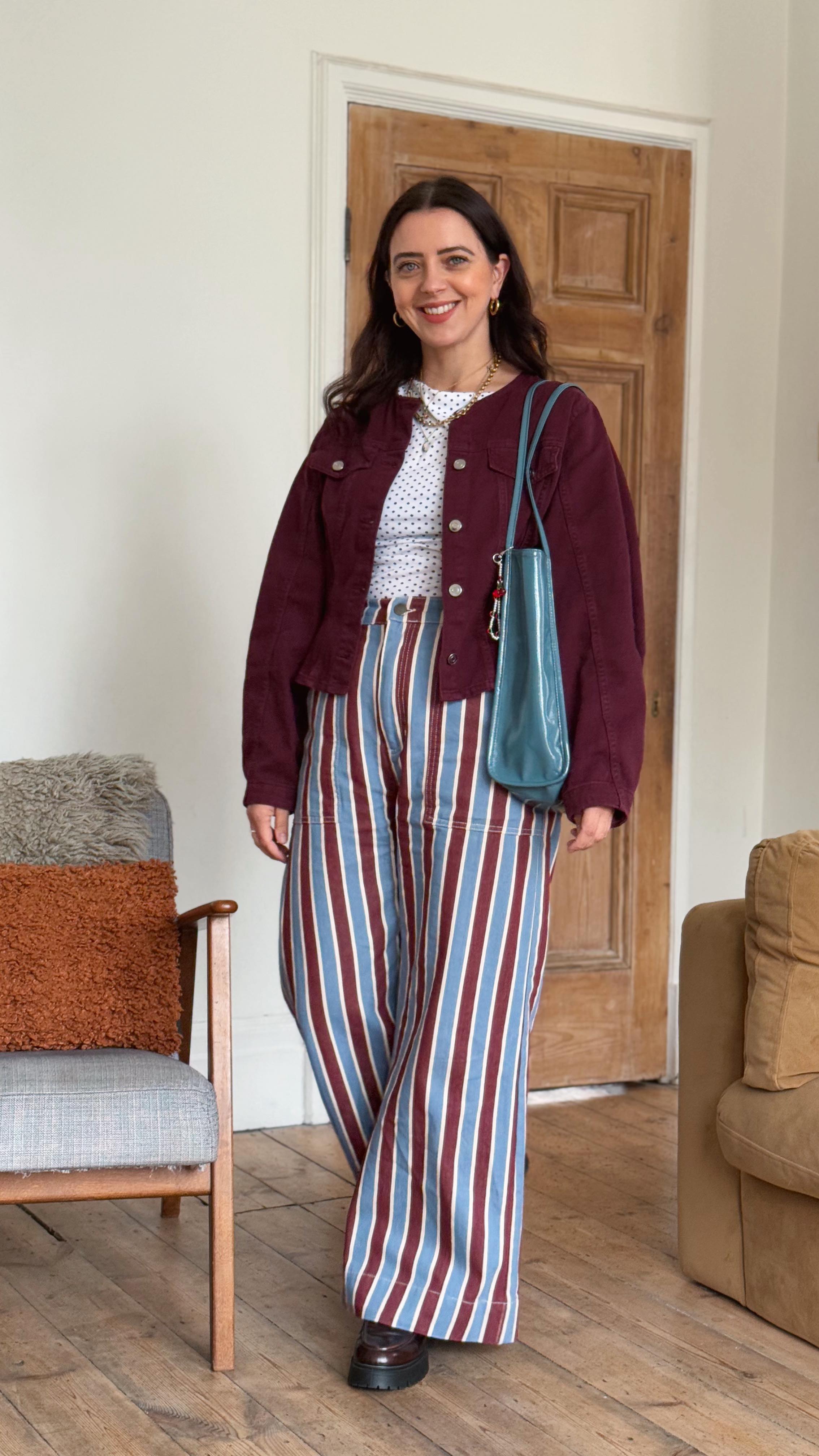 Instagram post by @mollycampbell_ for Glassworks London. Caption reads: [...] 
Suede jacket @nakdfashion 
Bag....