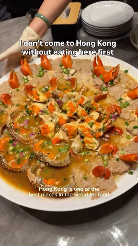 Instagram post by @dejashu for Discover Hong Kong. Caption reads: Hong Kong must eats (part 3) approved by locals! I....
