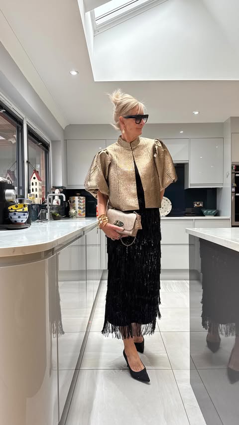 Instagram post by @mogzee_m for Cosyisland. Caption reads: 🖤Sparkly Heels 👠Watch to the end 😜
.
It’s....