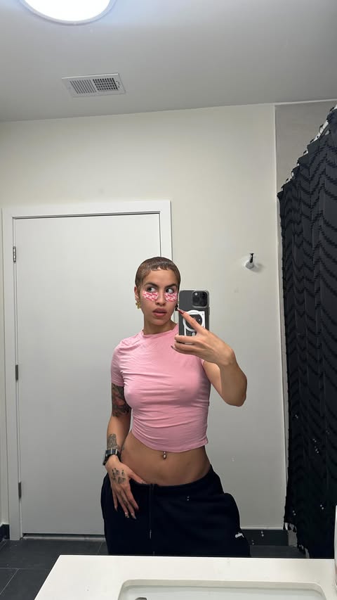 Instagram post by @nuhrayduh for PINCHme. Caption reads: i LOVE a little goodies unboxing - HAVE YA'LL....