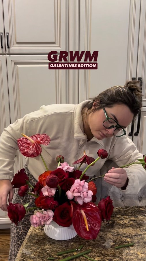 Instagram post by @kerralynnlooks for Personalization Mall. Caption reads: Get ready with me for Galentine’s Day—hostess....