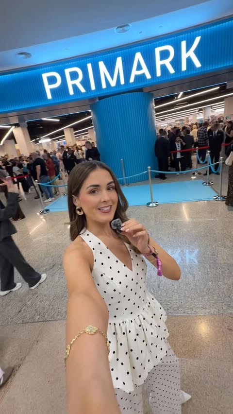 Instagram post by @jessieblue_ for Primark. Caption reads: PRIMARK is officially open in Dubai mall!! 😍 🩵....