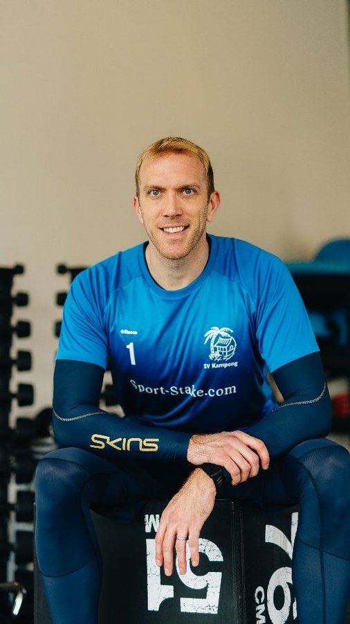 Instagram post by @daveyharte for SKINS Compression. Caption reads: [...] I can be at my best. Check out....