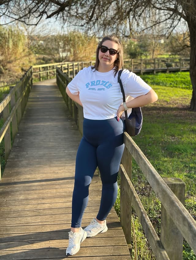 Instagram post by @sarasequeira35 for Prozis. Caption reads: Domingos bons 🥰

Full look da @prozisportugal....