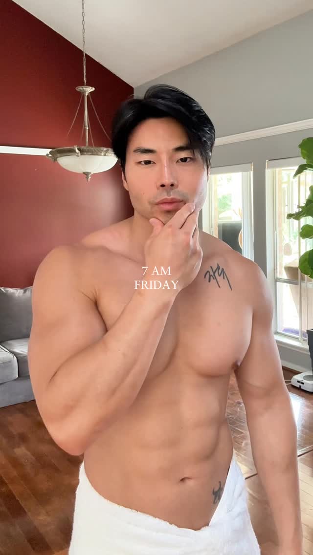 Instagram post by @phi_filler for Douxds. Caption reads: [...] 

I use the vibrating brush by @douxds. This....