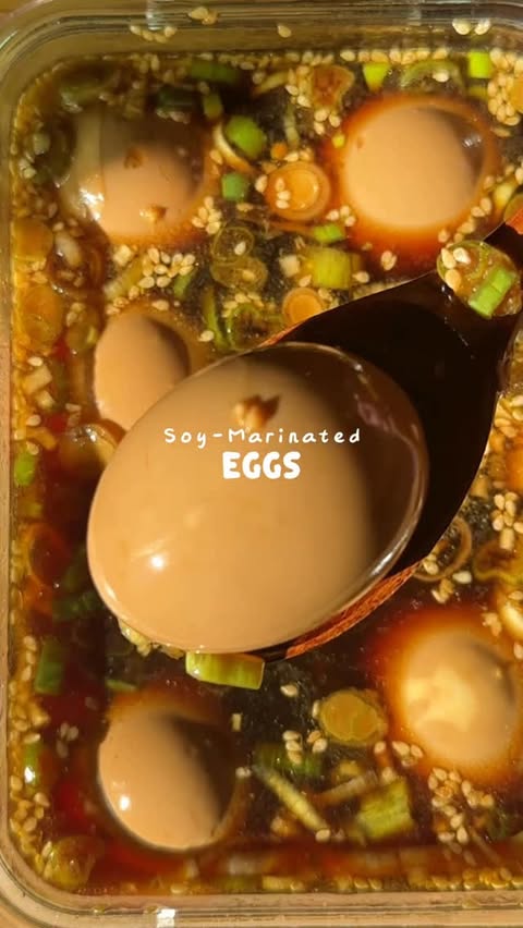 Instagram post by @aelencooks for Incredible Egg. Caption reads: [...] the best way possible! Thank you to....