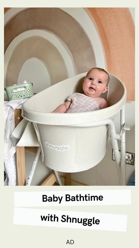 Instagram post by @our.daycation.life for Shnuggle. Caption reads: [...] Here’s what we’re loving from Shnuggle: 🛁....
