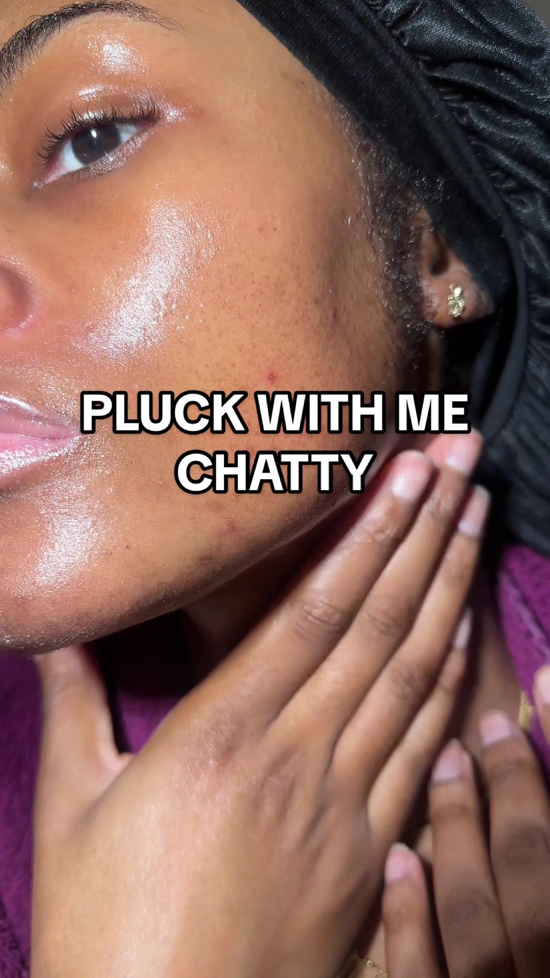 TikTok post by @nashaatbello for ISOCLEAN. Caption reads: Pluck with me!! I really shouldn’t in between....