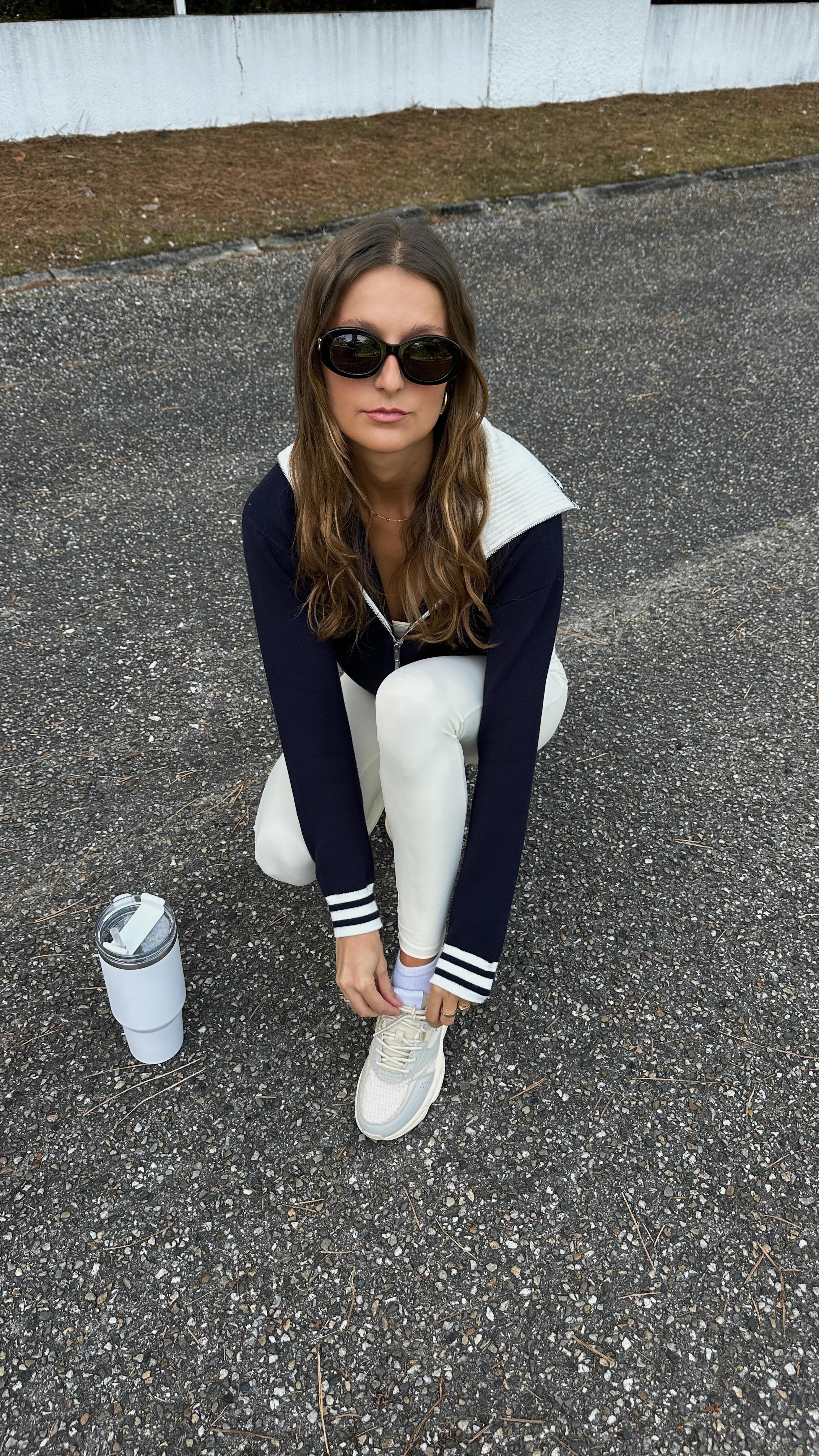 Instagram post by @lolacourbet for Odaje. Caption reads: [...] 
	•	Sweater @browniespain 
	•	Shoes....