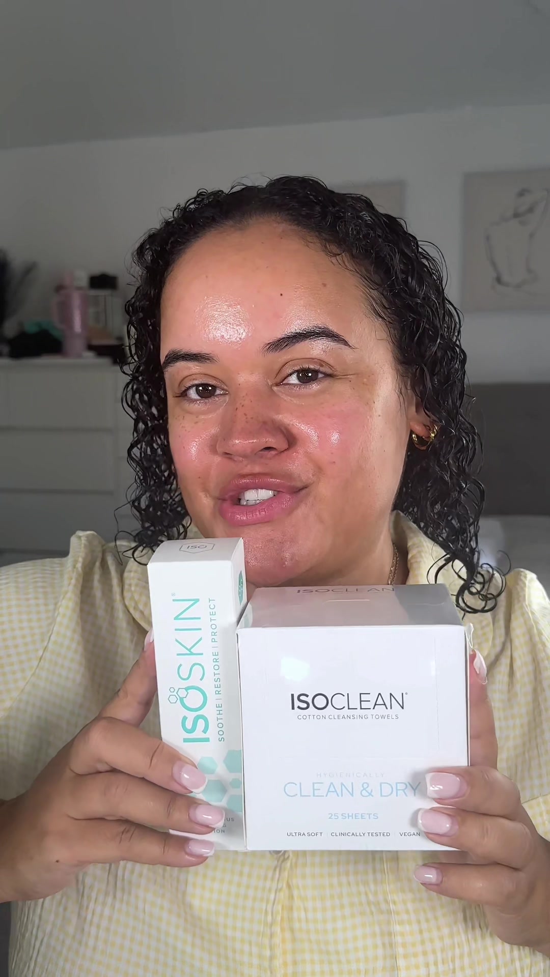 TikTok post by @lysha_lou for ISOCLEAN. Caption reads: [...] for money aswell!!!! @Georgia Coggings....