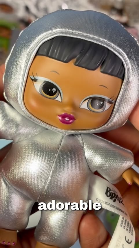 Instagram post by @kendoesdolls for Bratz. Caption reads: Thanks to @bratz for sending these little [...].