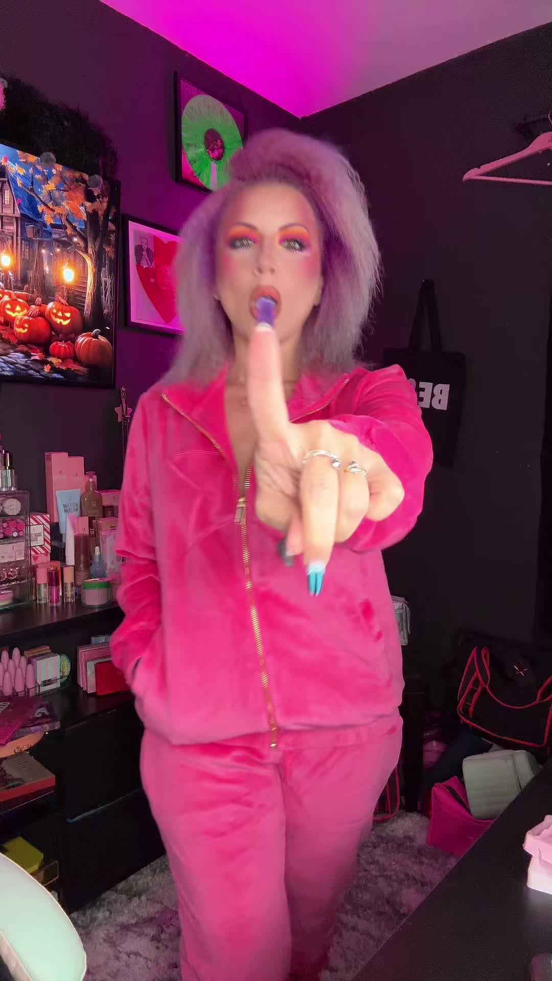 TikTok post by @xteenaashcraft for Jeffree Star Cosmetics. Caption reads: @Jeffree Star Cosmetics New hot pink velour [...].
