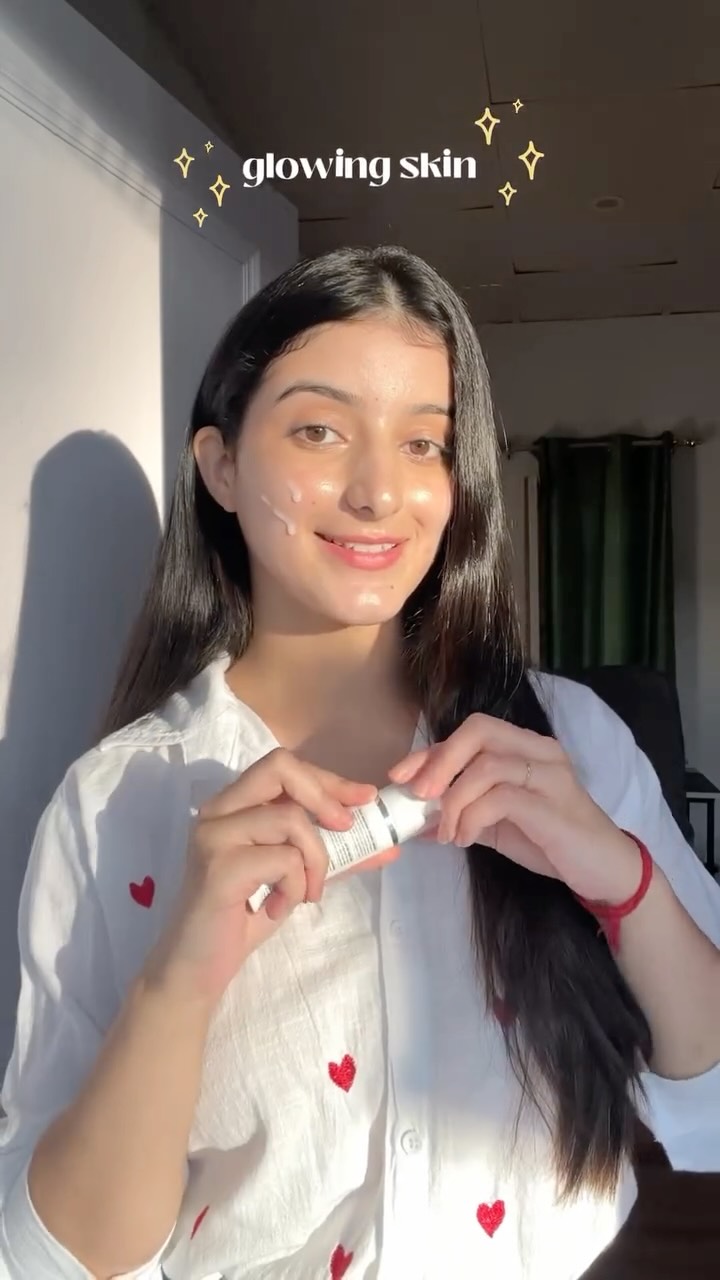 Instagram post by @shiphalirana for Fixderma. Caption reads: Gentle. Brightening. Effective. 
Infused with....