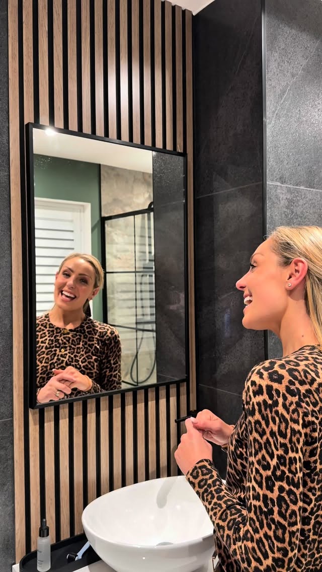 Instagram post by @amy_dowden for UKLASH. Caption reads: (Filmed before surgery)

So many of us go through....