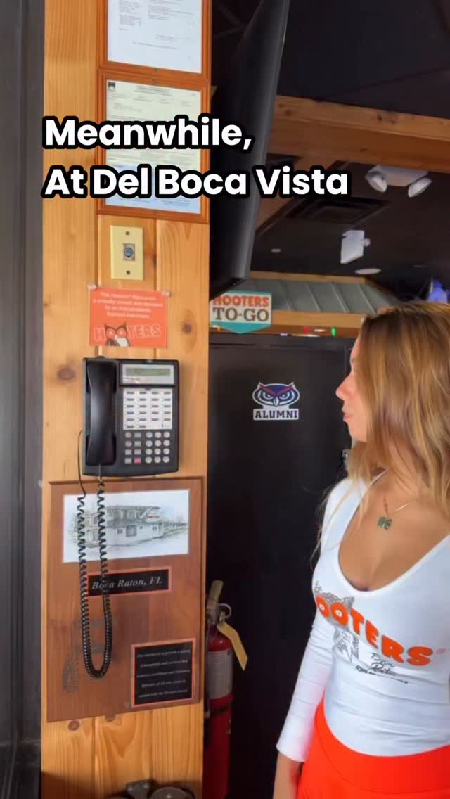 Instagram post by @seinfeldbackstage for Hooters. Caption reads: Of course…Del Boca Vista!
Another Hooters Boca....