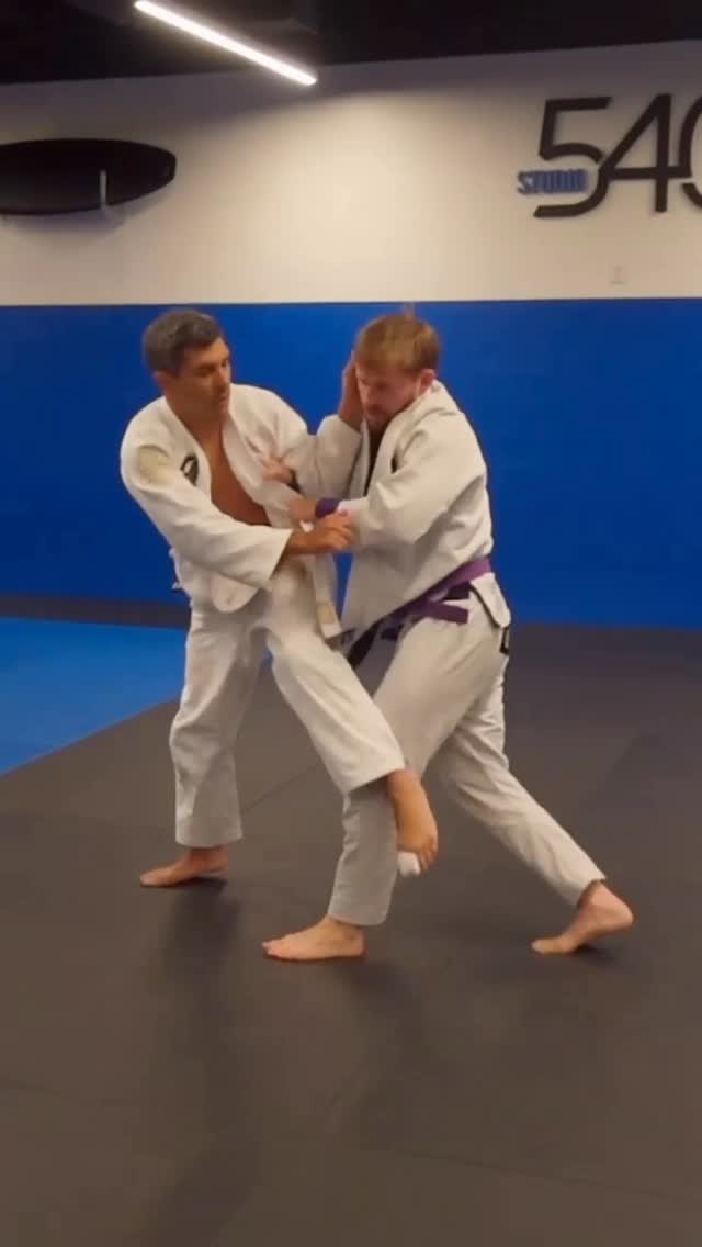 Instagram post by @jflojudo for Neuro. Caption reads: Mindset is everything. @neurogum helps me stay....