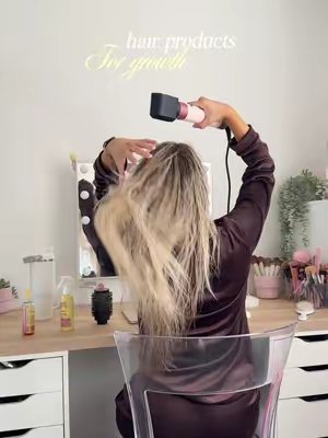 TikTok post by @ruthyoungx for Hair Syrup. Caption reads: [...] given the states it’s been in before !....