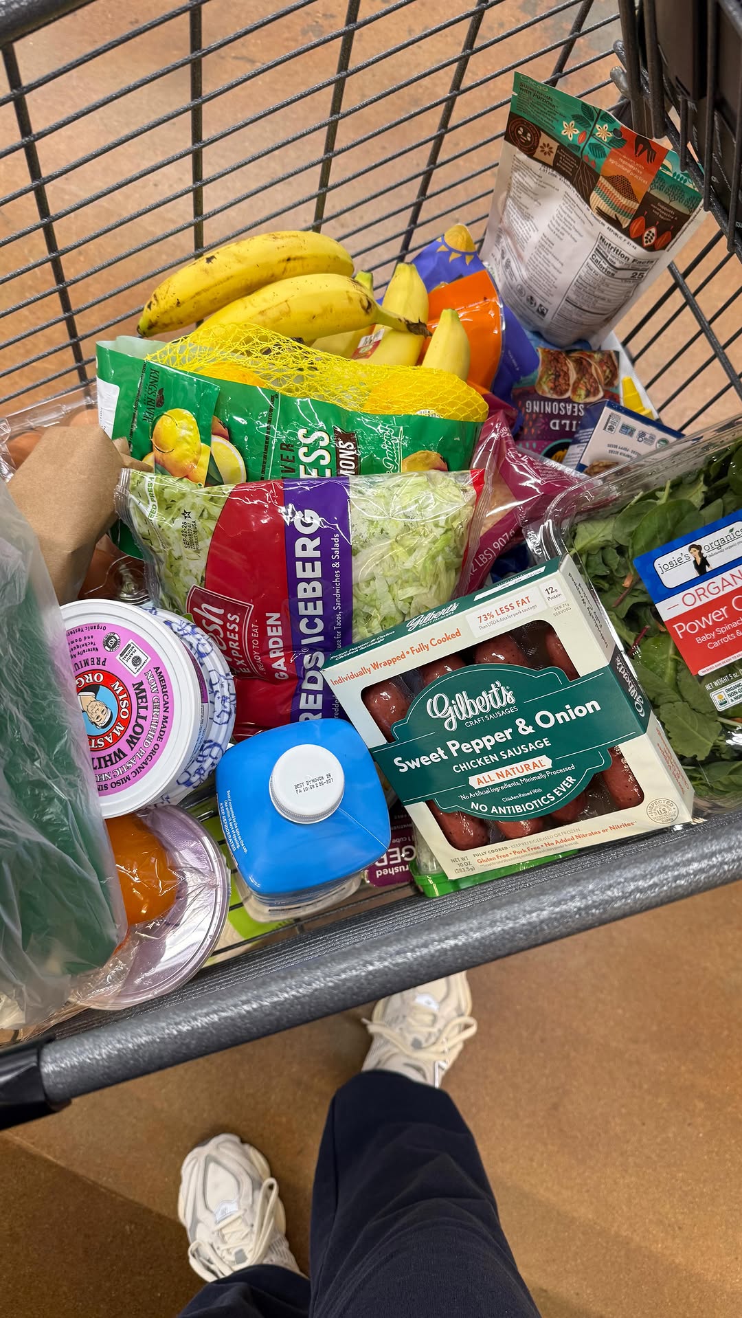 Instagram post by @ellie_teale for Fresh Thyme. Caption reads: Grocery store haul 🫐 I shop at my fav @freshthyme....