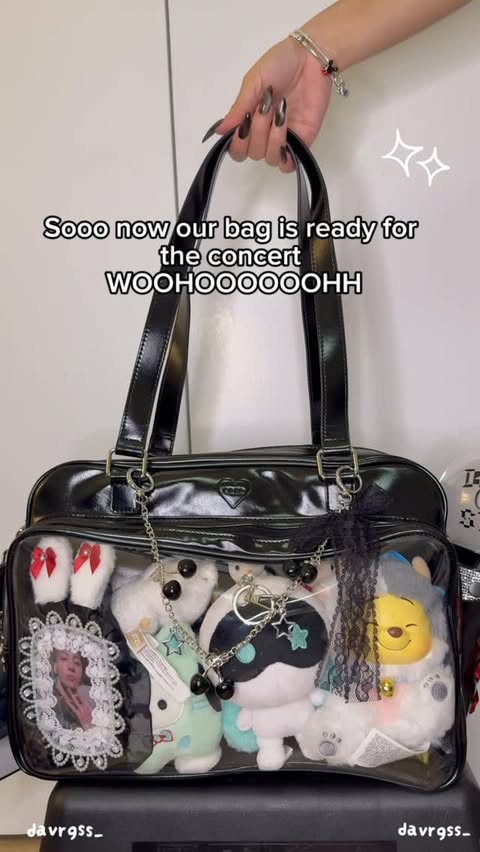 Instagram post by @davrgss_ for COKODIVE. Caption reads: [...] is the best for the concert season ....