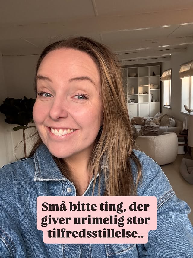 Instagram post by @ninaclaires for Aveeno. Caption reads: Annonce @aveenodk AM I RIGHT?🤤
Du fortsætter....