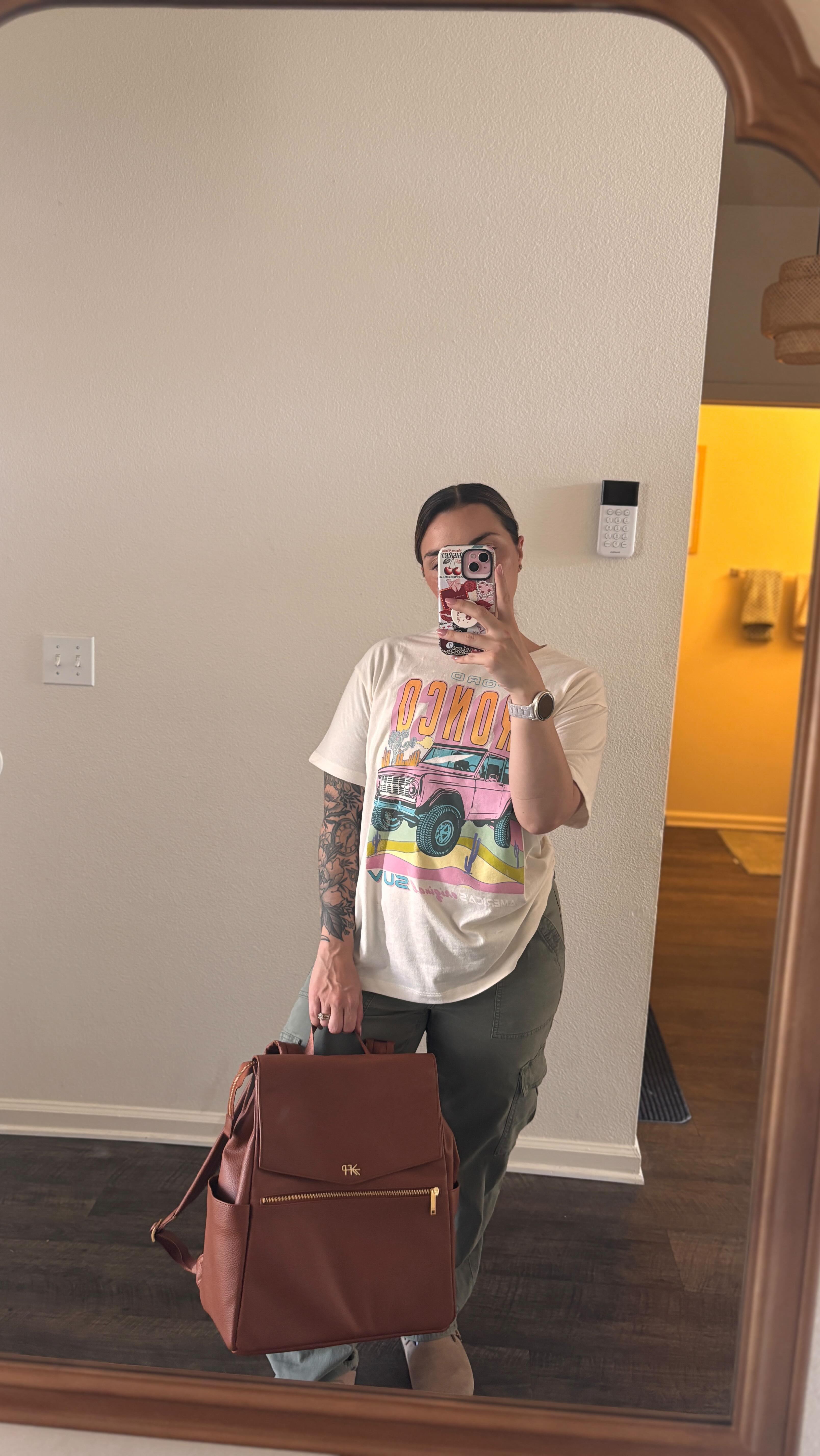 Instagram post by @rave.skye for Freshly Picked. Caption reads: Obsessed with this @freshlypicked haul....