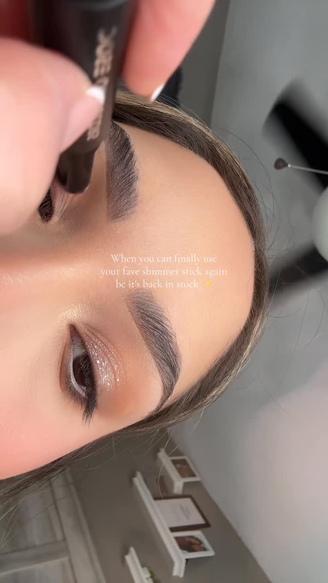 Instagram post by @nancy_cruises for Dose of Colors. Caption reads: @doseofcolors 🤍.