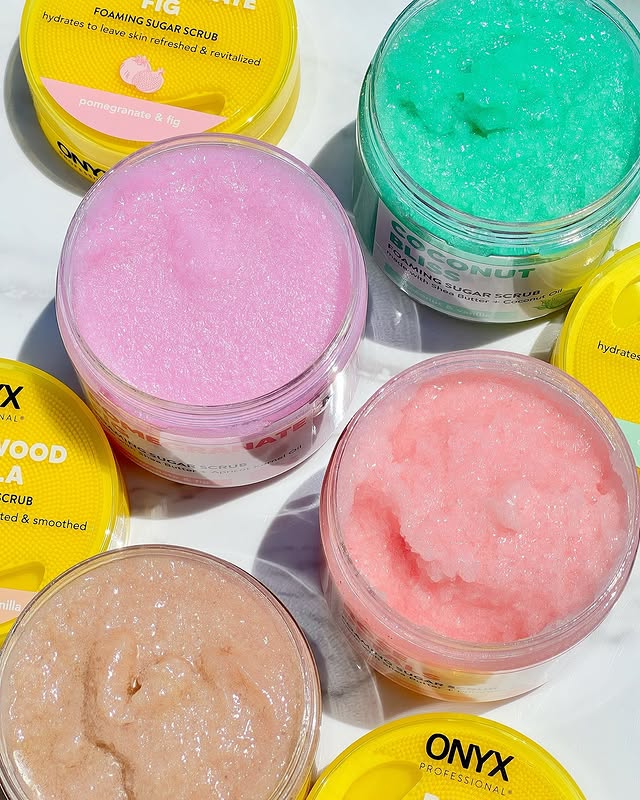 Instagram post by @chikisluvscruz for Onyx Brands. Caption reads: #texturetuesday with @onyxbrands Foaming Sugar....
