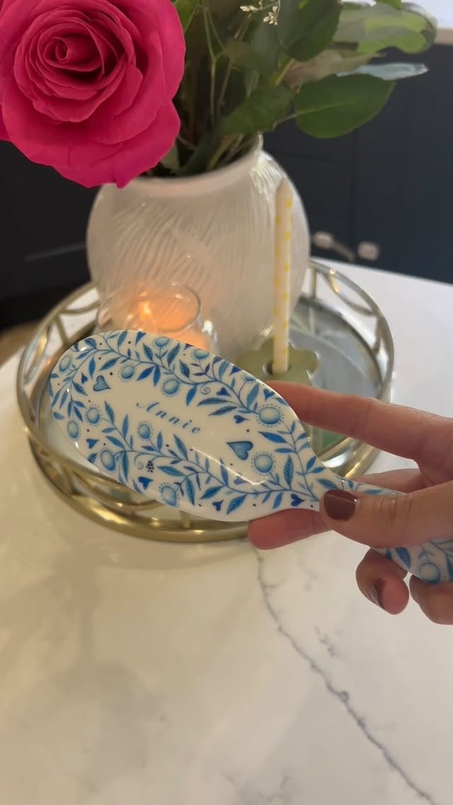 Instagram post by @busymumglow for Rock & Ruddle. Caption reads: Show me a prettier hairbrush… I’ll wait 🤔😜 

How....