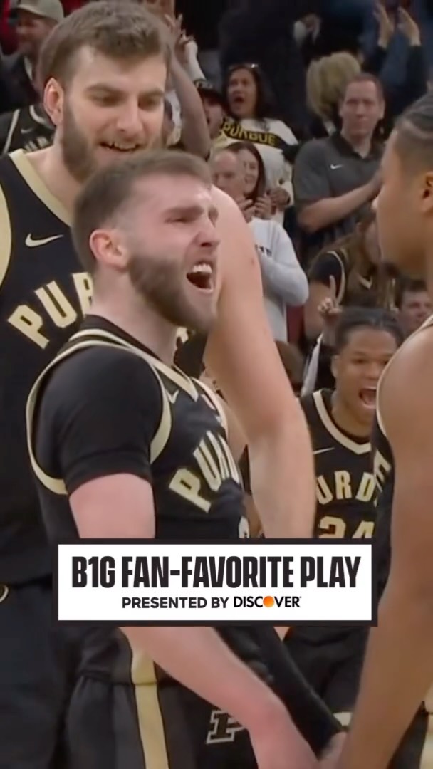 Instagram post by @b1gmbb for Discover. Caption reads: [...] when it resulted in a 3-pointer 🚂 📍....