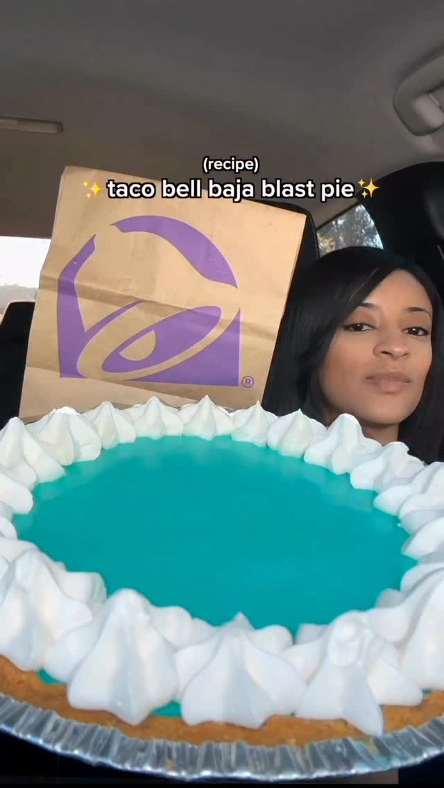 Instagram post by @sophiesophss for Magic Mind. Caption reads: Taco bell baja blast pie recipe w/ @magicmind now....