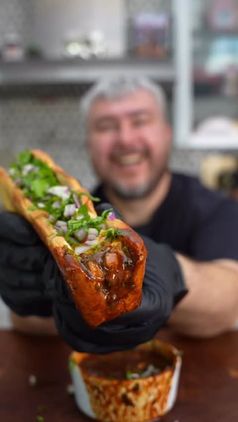 Instagram post by @albert_cancook for KING'S HAWAIIAN. Caption reads: Quesa Birria Hot Dog @kingshawaiian #easyrecipe....