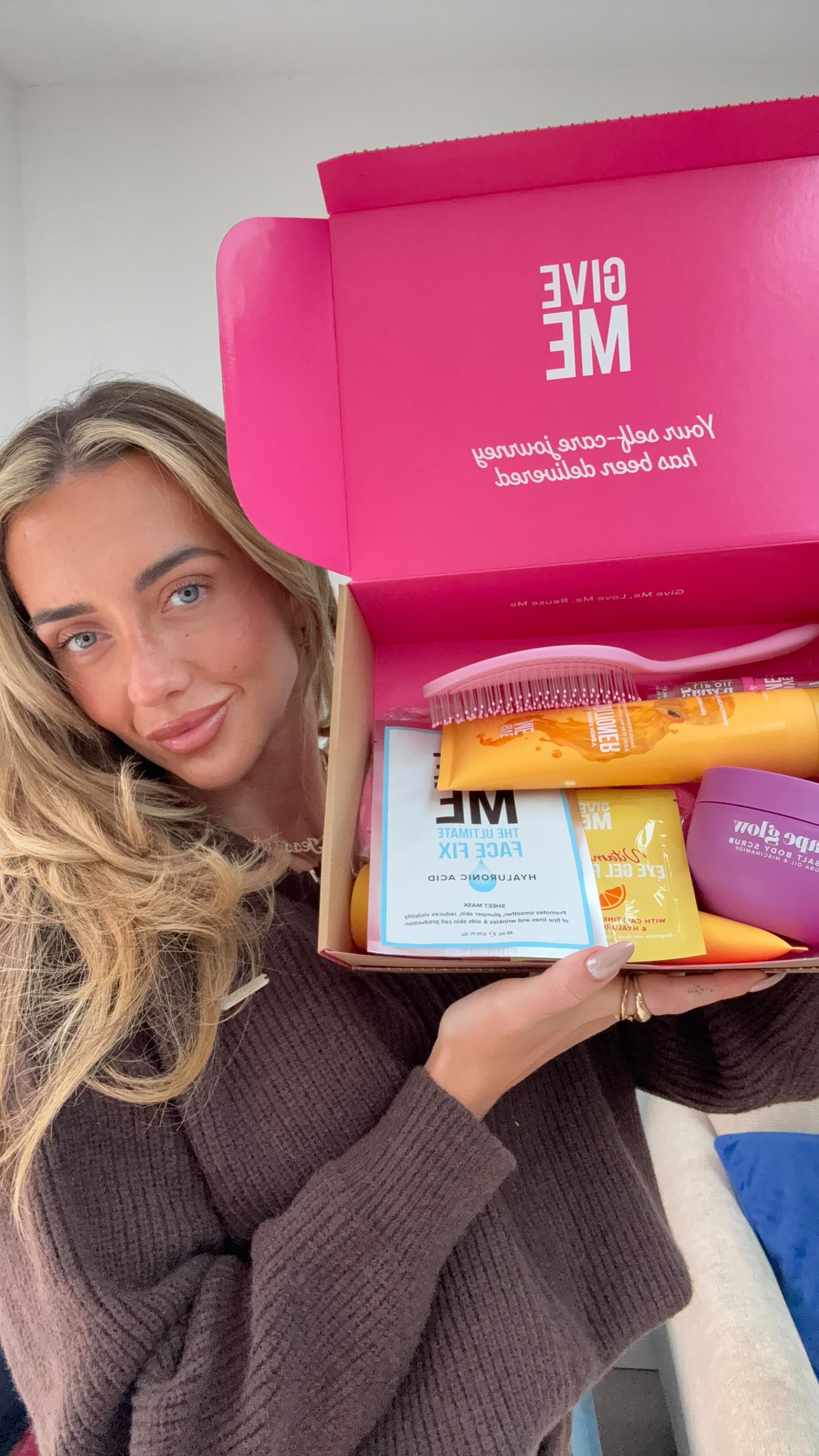 Instagram post by @jessamywhite for Give Me Cosmetics. Caption reads: It’s that time again…Black Friday is back and just....