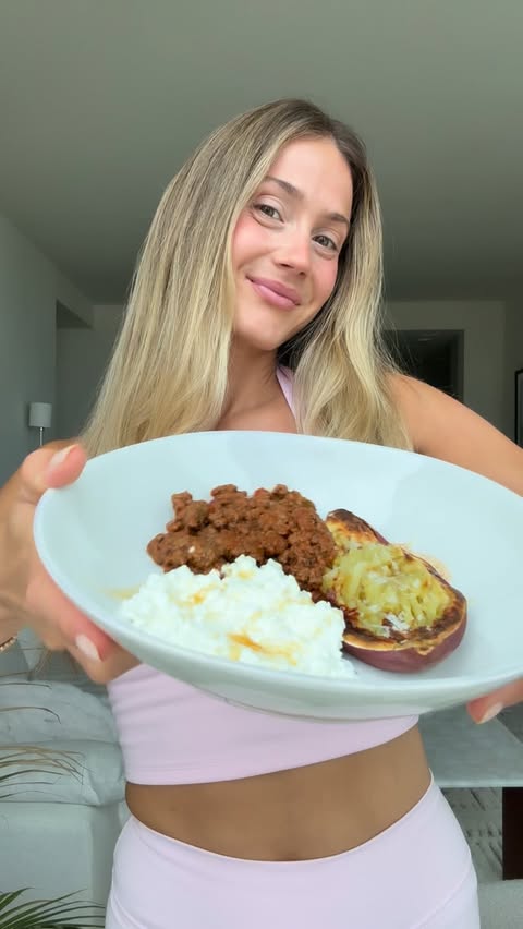 Instagram post by @callascleaneats for Caraway. Caption reads: [...] single day!!! Made this meal using my....