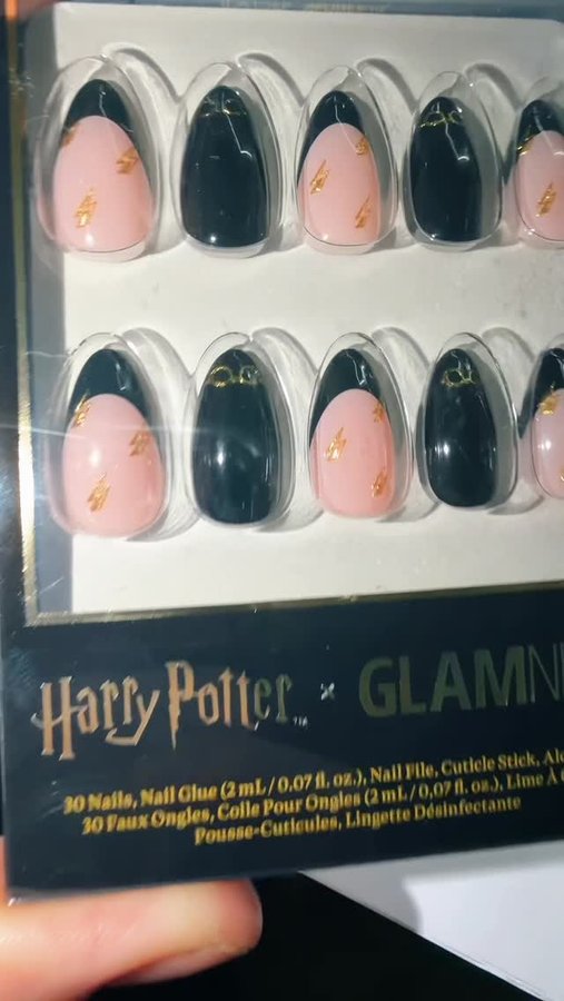 Instagram post by @get_glam_with_sadaf for Glamnetic. Caption reads: OBSESSED WITH MY @glamnetic PRESS ON 💅🖤.