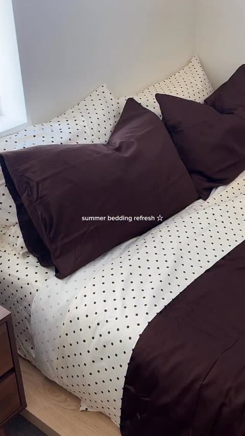 Instagram post by @rose.kwon for Sheet Society. Caption reads: polka dot bed sheets >> from @sheetsociety .....