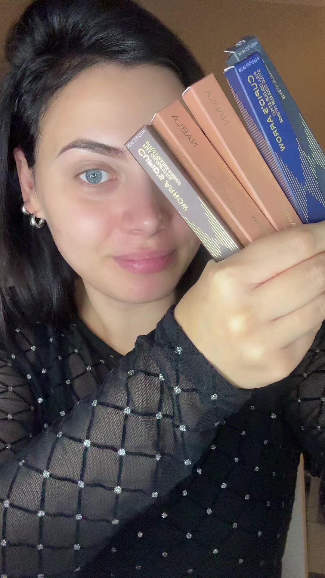 TikTok post by @naomideborahmessina for NABLA Cosmetics. Caption reads: Make-up con voi con @NABLA Cosmetics #tiktokshop....