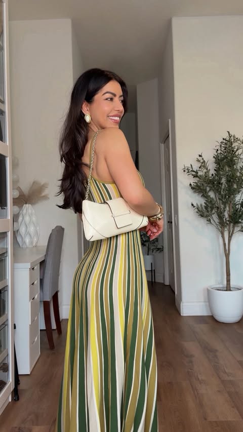 Instagram post by @jess.ozco for FASHIONPHILE. Caption reads: @fashionphile pre-loved bag unboxing 🤍 One thing....