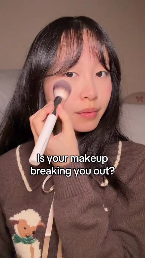 Instagram post by @milkydew_ for Rare Beauty. Caption reads: Is your makeup acne safe?🤔

💕Acne Safe....