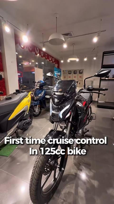 Instagram post by @chettans.review for Hero MotoCorp. Caption reads: 125CC la Cruise Control aahhh 🤩❤️‍🔥‼️

Visit....