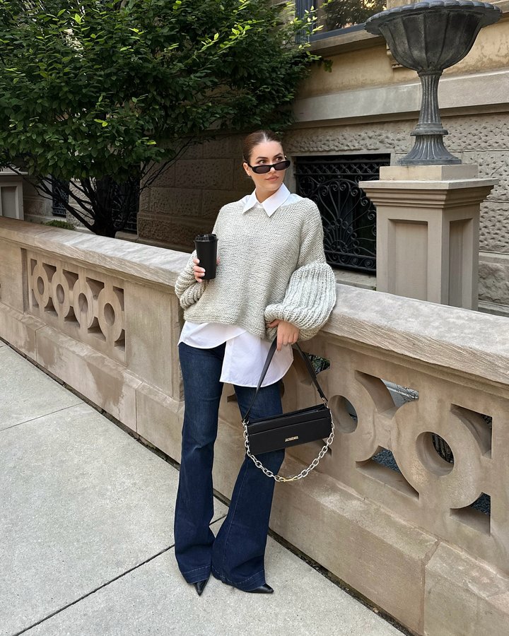 Instagram post by @stylecadenza for 7 FOR ALL MANKIND. Caption reads: Fall denim refresh with @7forallmankind via....